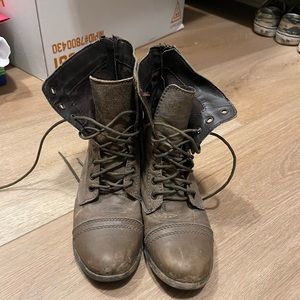 Steve Madden women combat boots